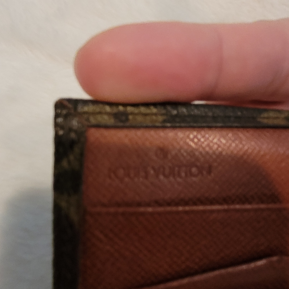 Authentic Louis Vuitton Small Monogram Wallet - Picture 6 of 11